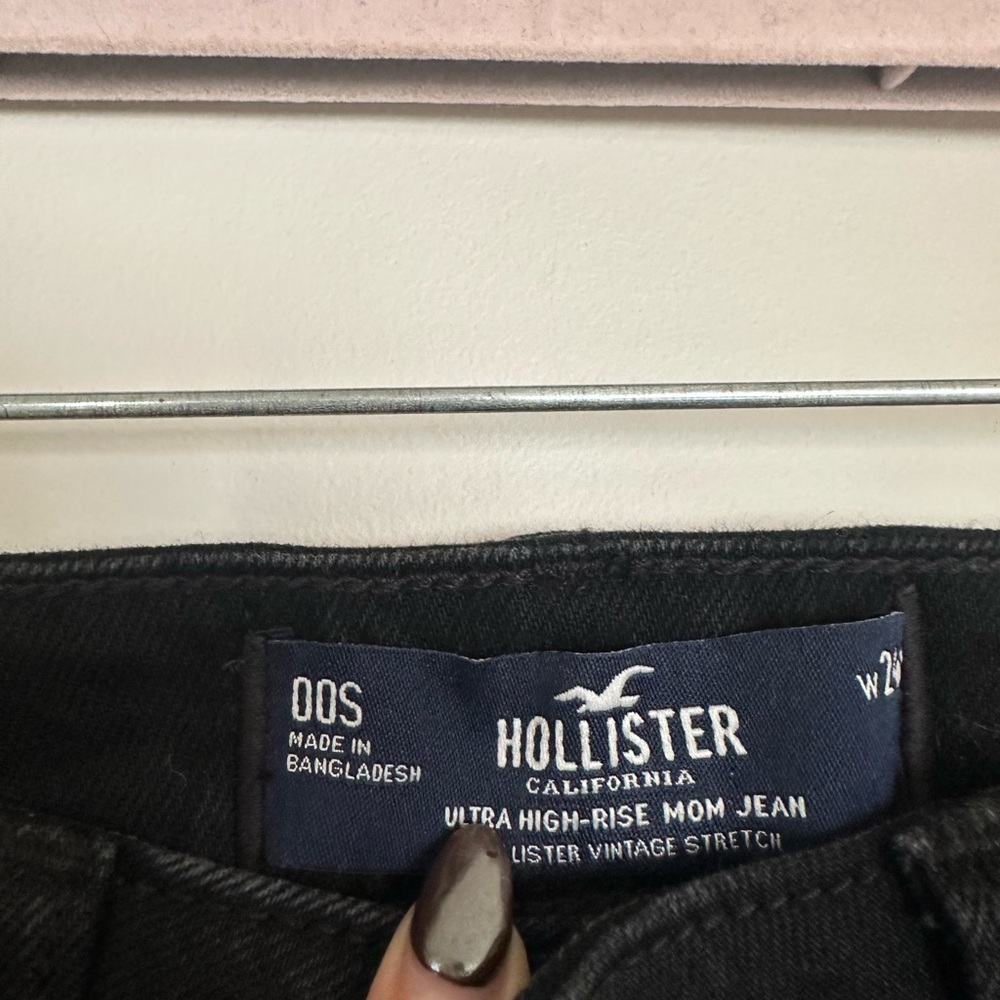 Hollister Ultra High-Rise Mom Jean – 00S – EUC - Picture 5 of 8